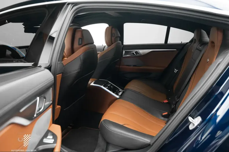 BMW M850 (Seria 8) din 2023 cu 10.835 km - oferta BMW253692 - foto 27