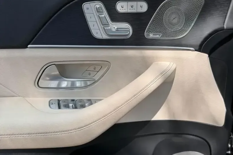 Mercedes-Benz GLE 450 (Clasa GLE) din 2025 cu 29.000 km - oferta MER253694 - foto 5
