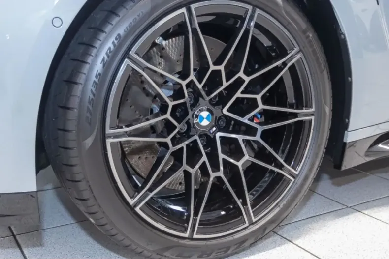 BMW M4 (Seria 4) din 2025 cu 6.900 km - oferta BMW253695 - foto 7