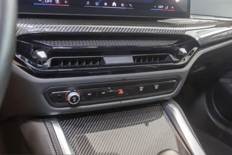 BMW M4 (Seria 4) din 2025 cu 6.900 km - oferta BMW253695 - foto 17