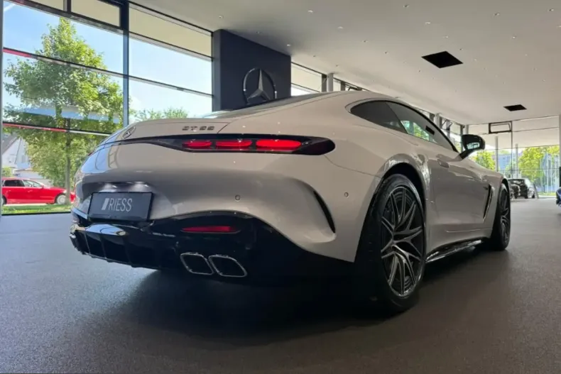 Mercedes-Benz AMG GT (Clasa GT) din 2025 cu 3.600 km - oferta MER253707 - foto 7