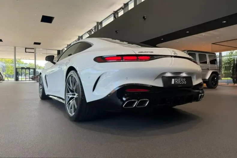 Mercedes-Benz AMG GT (Clasa GT) din 2025 cu 3.600 km - oferta MER253707 - foto 19