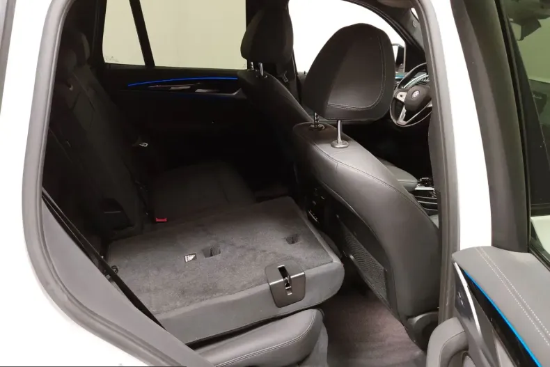 BMW iX3 (Seria X) din 2021 cu 76.564 km - oferta BMW253709 - foto 11