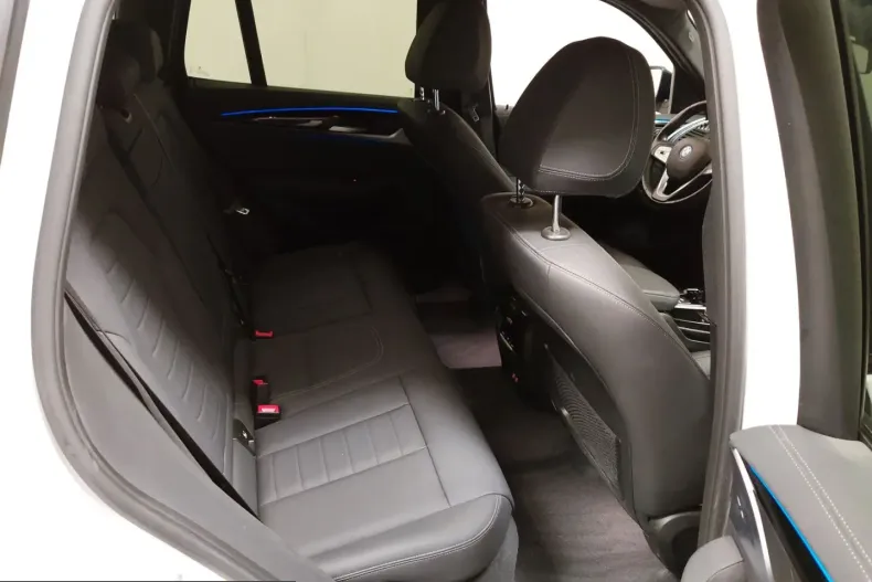 BMW iX3 (Seria X) din 2021 cu 76.564 km - oferta BMW253709 - foto 12