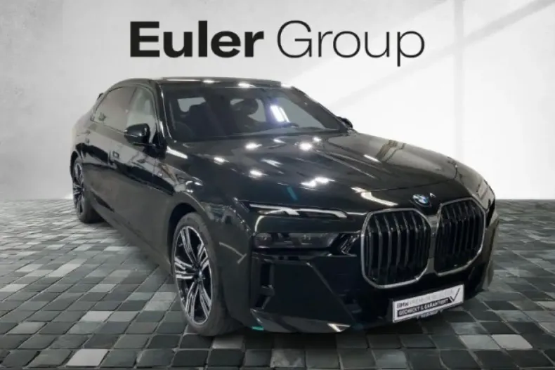 BMW 740 (Seria 7) din 2025 cu 5.313 km - oferta BMW253715 - foto 1
