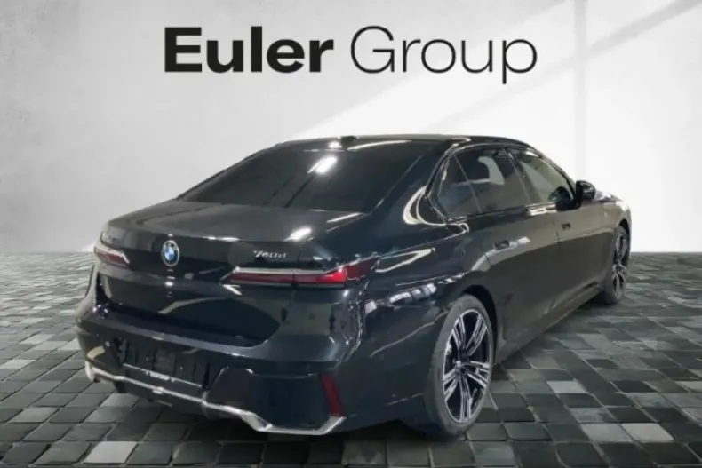 BMW 740 (Seria 7) din 2025 cu 5.313 km - oferta BMW253715 - foto 7