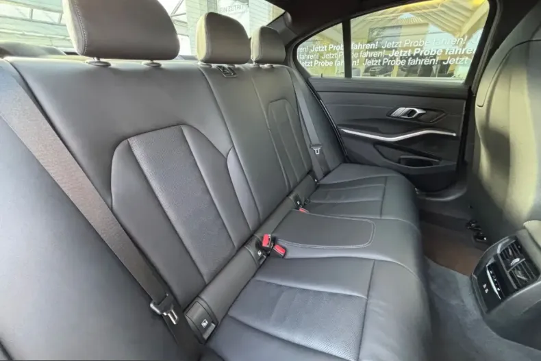 BMW M3 (Seria 3) din 2022 cu 48.695 km - oferta BMW253718 - foto 23