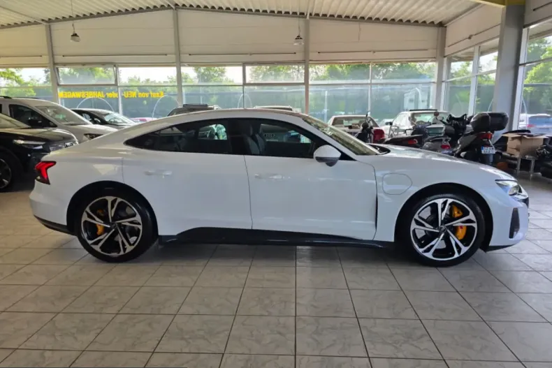 Audi e-tron GT din 2023 cu 139.500 km - oferta AUD253722 - foto 4