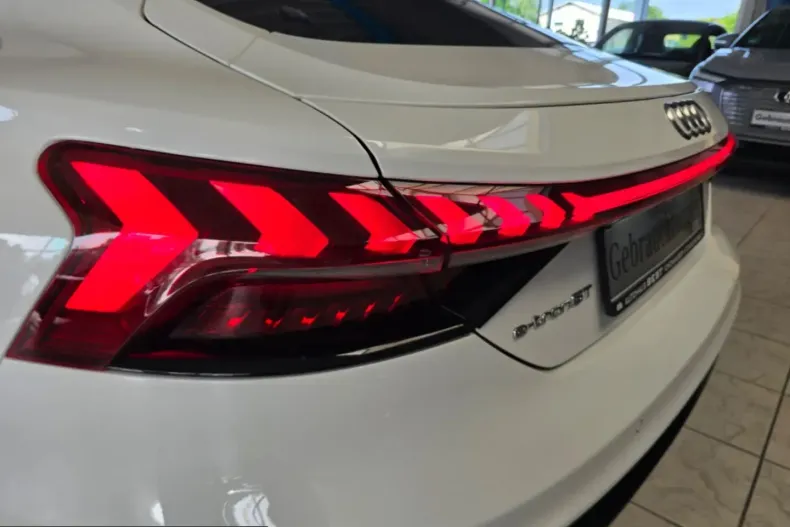 Audi e-tron GT din 2023 cu 139.500 km - oferta AUD253722 - foto 10