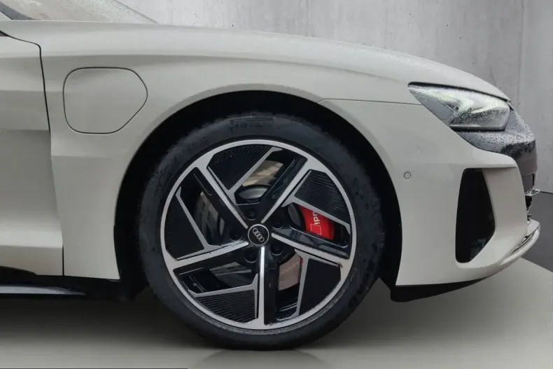 Audi e-tron GT din 2023 cu 39.600 km - oferta AUD253725 - foto 24