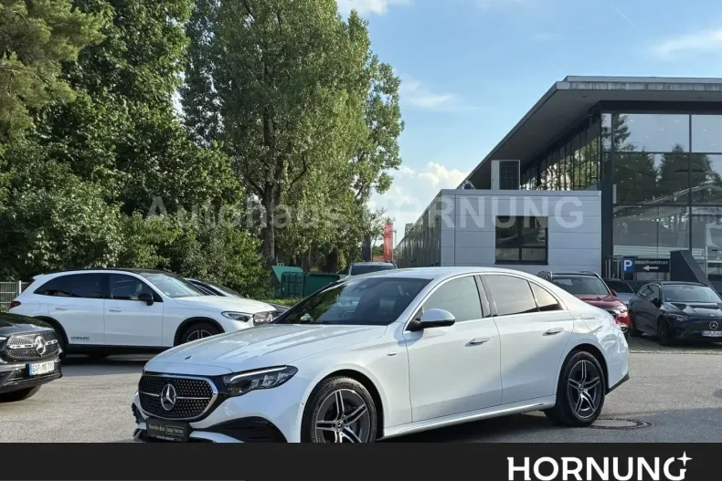 Mercedes-Benz E 300 (Clasa E) din 2025 cu 18.345 km - oferta MER253730 - foto 2