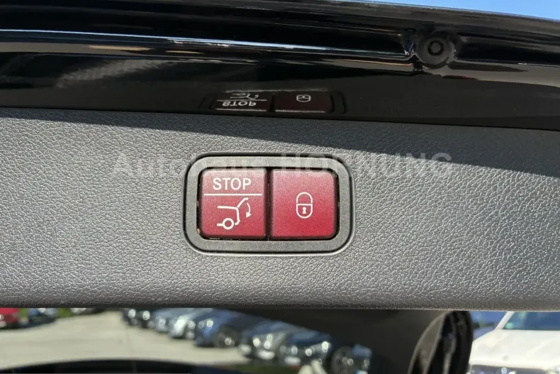 Mercedes-Benz E 300 (Clasa E) din 2025 cu 18.345 km - oferta MER253730 - foto 24