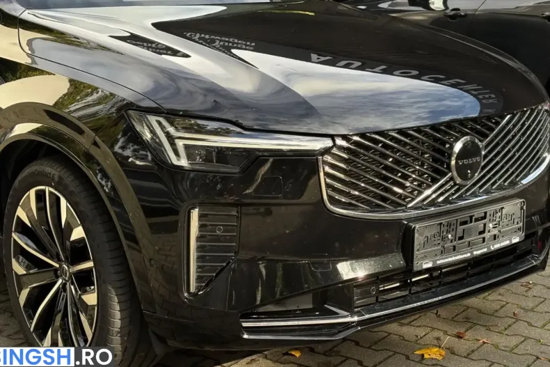 Volvo XC90 din 2026 cu 23.500 km - oferta VOL253732 - foto 11
