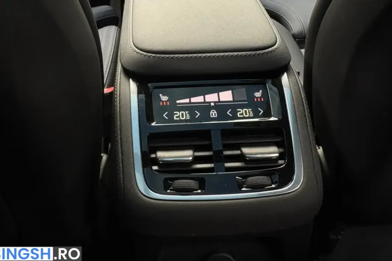 Volvo XC90 din 2026 cu 23.500 km - oferta VOL253732 - foto 24