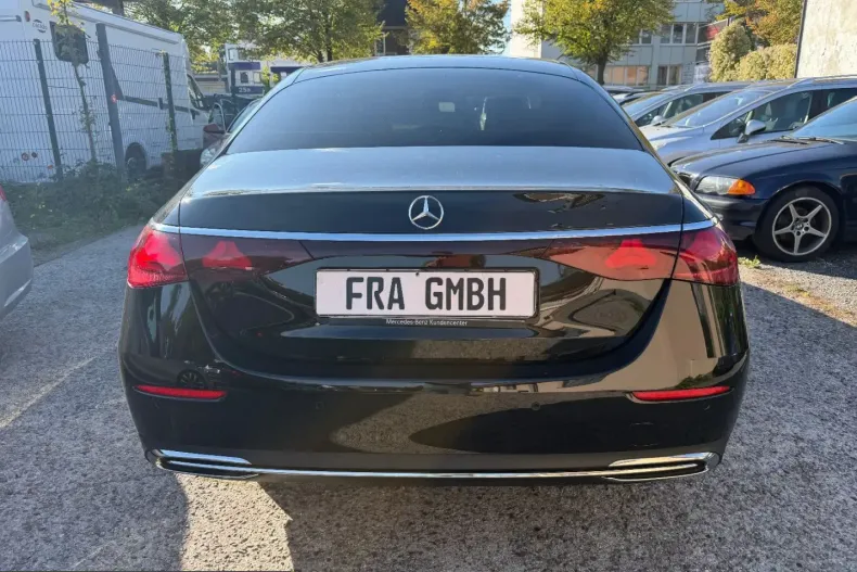 Mercedes-Benz E 220 (Clasa E) din 2025 cu 28.156 km - oferta MER253735 - foto 8