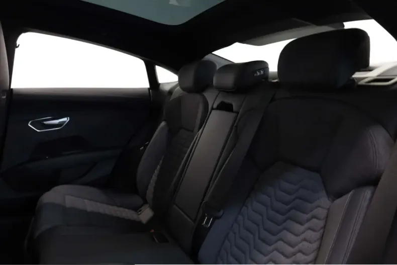 Audi e-tron GT din 2022 cu 127.376 km - oferta AUD253745 - foto 10