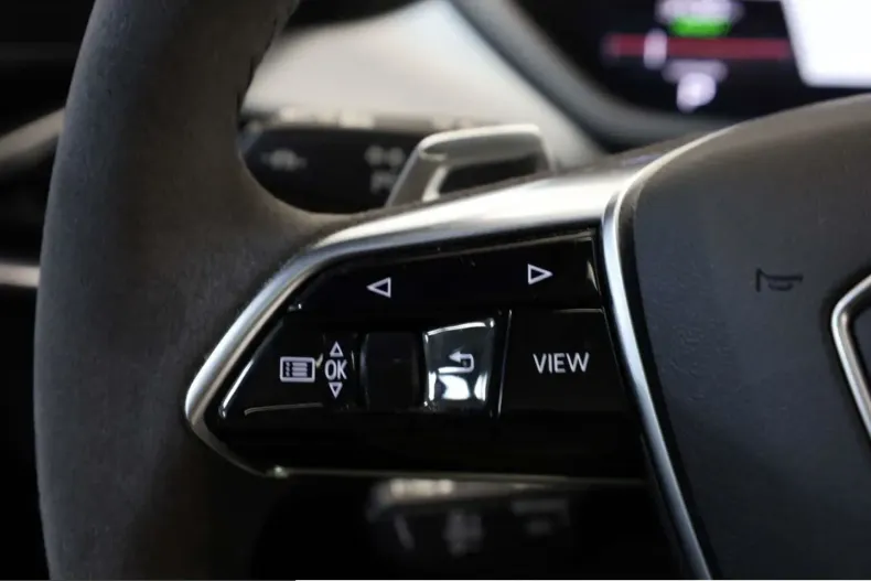 Audi e-tron GT din 2022 cu 127.376 km - oferta AUD253745 - foto 21