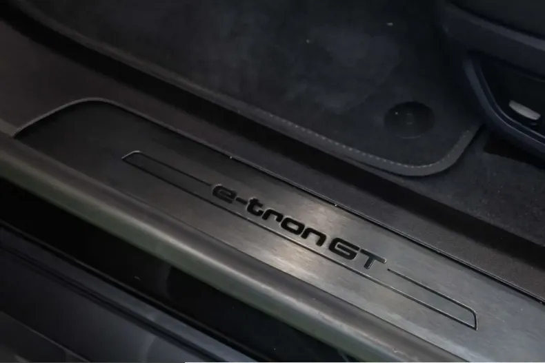 Audi e-tron GT din 2022 cu 127.376 km - oferta AUD253745 - foto 29