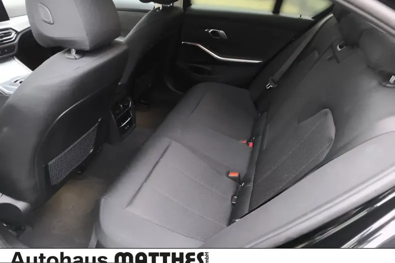 BMW 320 (Seria 3) din 2022 cu 42.600 km - oferta BMW253755 - foto 8
