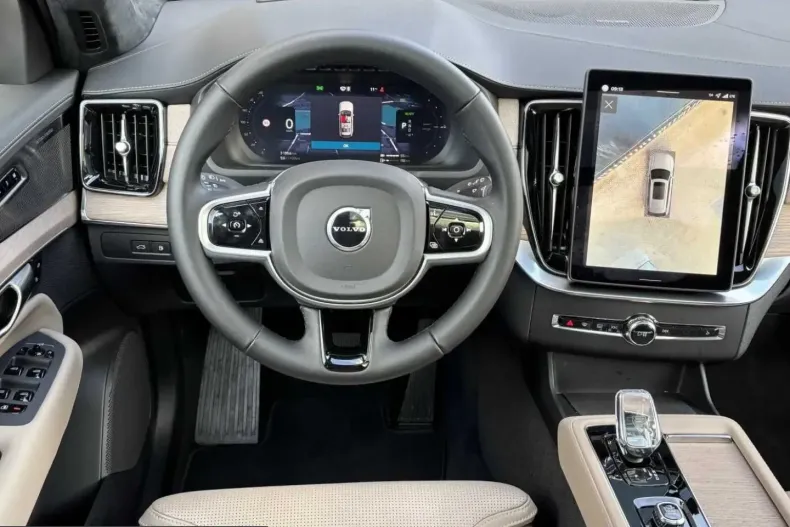 Volvo XC90 din 2025 cu 19.605 km - oferta VOL253759 - foto 2