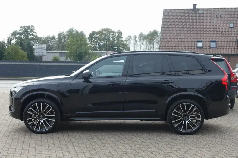 Volvo XC90 din 2025 cu 16.566 km - oferta VOL253764 - foto 8
