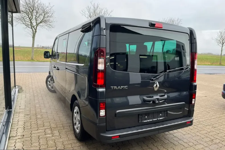 Renault Trafic din 2023 cu 22.406 km - oferta REN253783 - foto 3