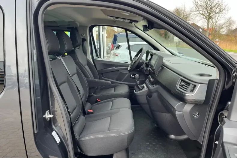 Renault Trafic din 2023 cu 22.406 km - oferta REN253783 - foto 12
