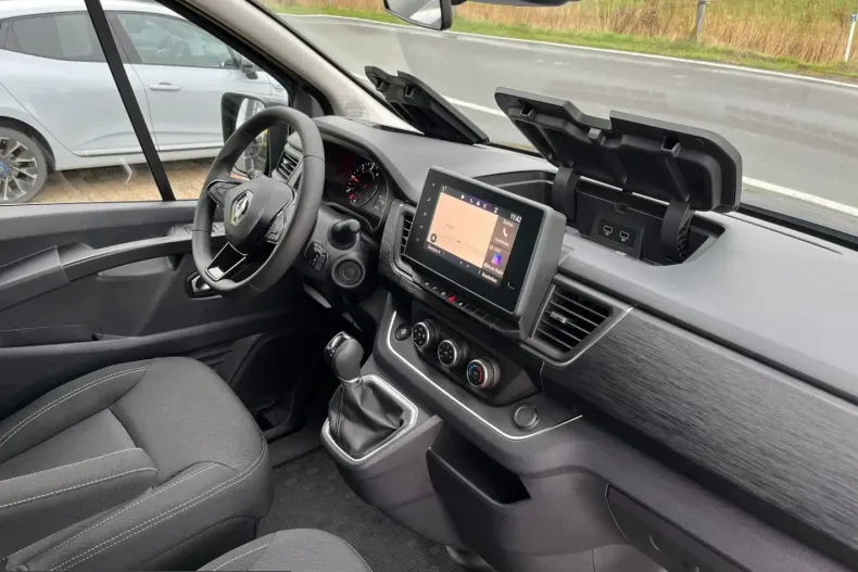Renault Trafic din 2023 cu 22.406 km - oferta REN253783 - foto 13