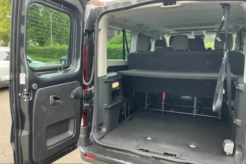 Renault Trafic din 2025 cu 15.063 km - oferta REN253785 - foto 12