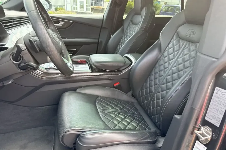 Audi SQ8 din 2023 cu 24.920 km - oferta AUD253790 - foto 9