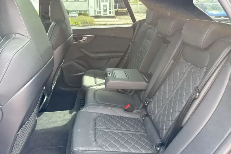 Audi SQ8 din 2023 cu 24.920 km - oferta AUD253790 - foto 12