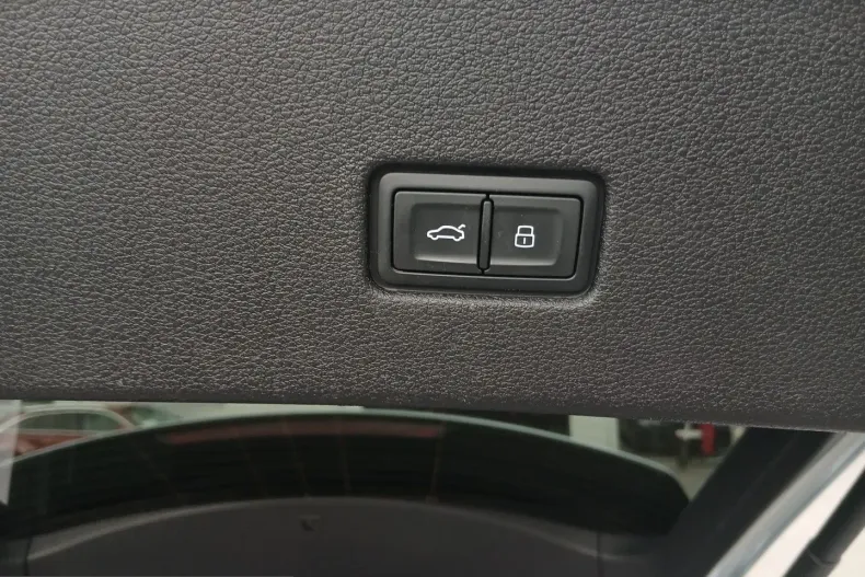 Audi SQ8 din 2023 cu 52.315 km - oferta AUD253791 - foto 31