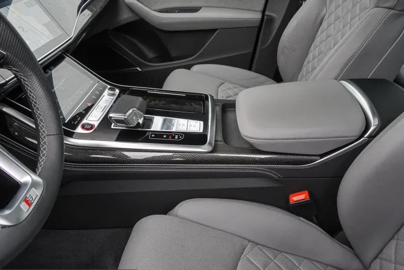 Audi SQ8 din 2023 cu 33.989 km - oferta AUD253798 - foto 16