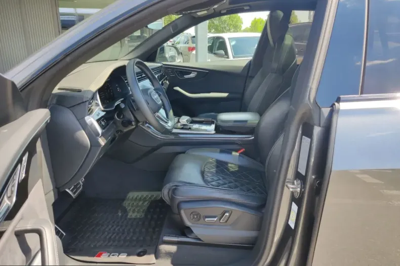 Audi SQ8 din 2023 cu 53.500 km - oferta AUD253799 - foto 9