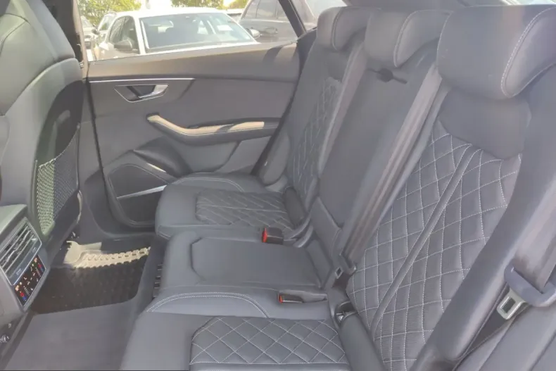 Audi SQ8 din 2023 cu 53.500 km - oferta AUD253799 - foto 13