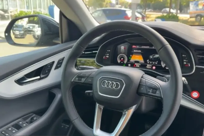 Audi Q8 din 2024 cu 26.222 km - oferta AUD253801 - foto 9