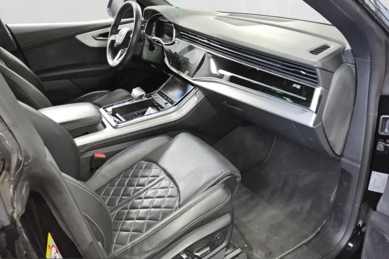 Audi Q8 din 2023 cu 45.550 km - oferta AUD253806 - foto 3