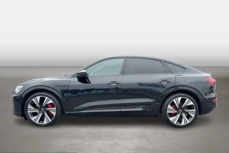 Audi Q8 din 2023 cu 48.077 km - oferta AUD253811 - foto 2