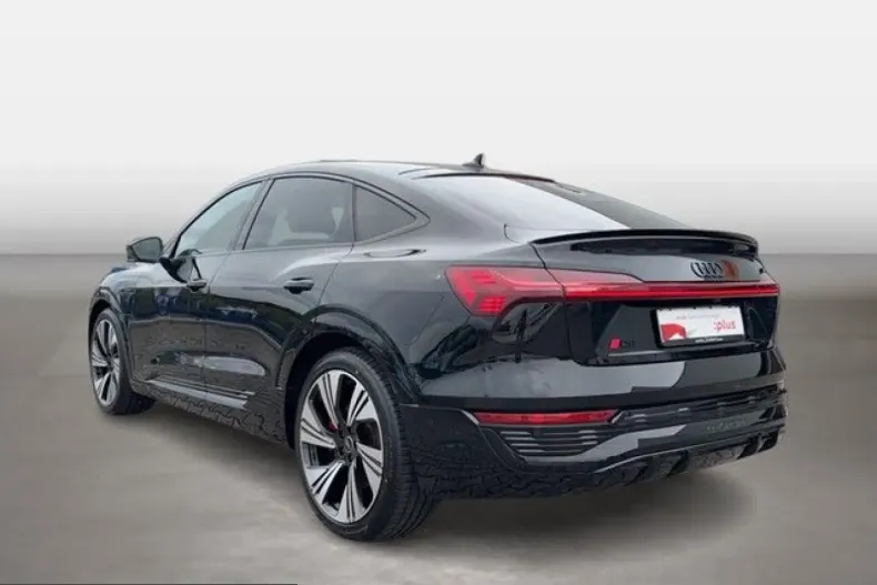 Audi Q8 din 2023 cu 48.077 km - oferta AUD253811 - foto 3