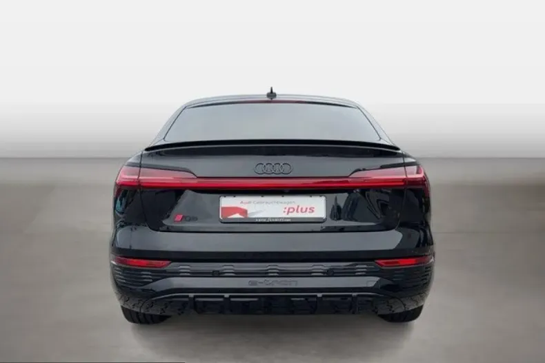 Audi Q8 din 2023 cu 48.077 km - oferta AUD253811 - foto 4