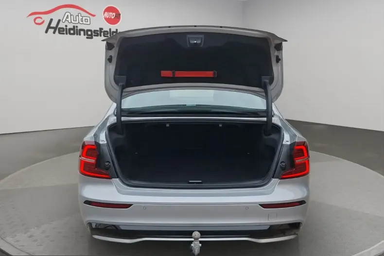 Volvo S60 din 2023 cu 10.980 km - oferta VOL253815 - foto 18