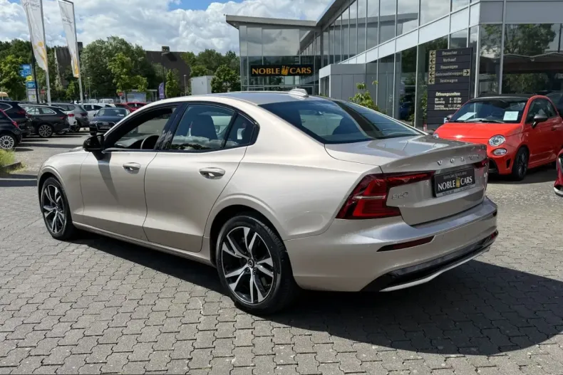 Volvo S60 din 2023 cu 19.600 km - oferta VOL253817 - foto 5