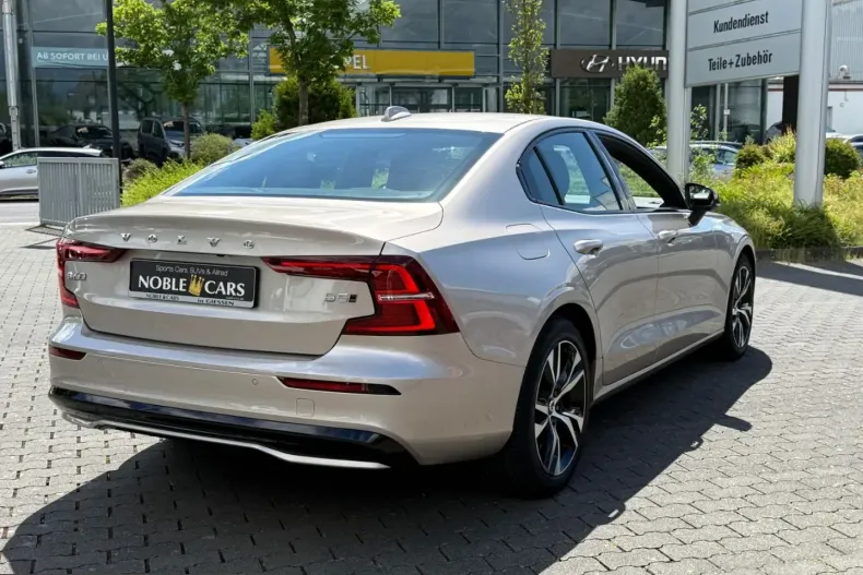 Volvo S60 din 2023 cu 19.600 km - oferta VOL253817 - foto 8