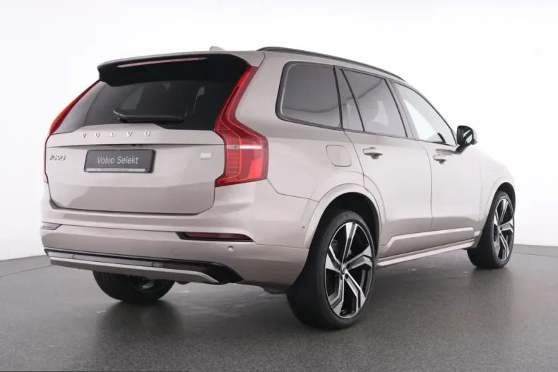 Volvo XC90 din 2024 cu 33.577 km - oferta VOL253818 - foto 3