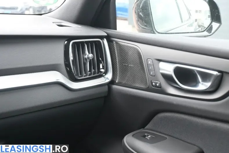 Volvo S60 din 2023 cu 7.700 km - oferta VOL253819 - foto 16