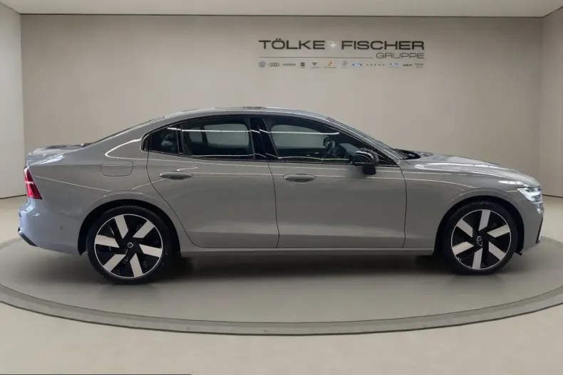 Volvo S60 din 2025 cu 14.209 km - oferta VOL253823 - foto 6