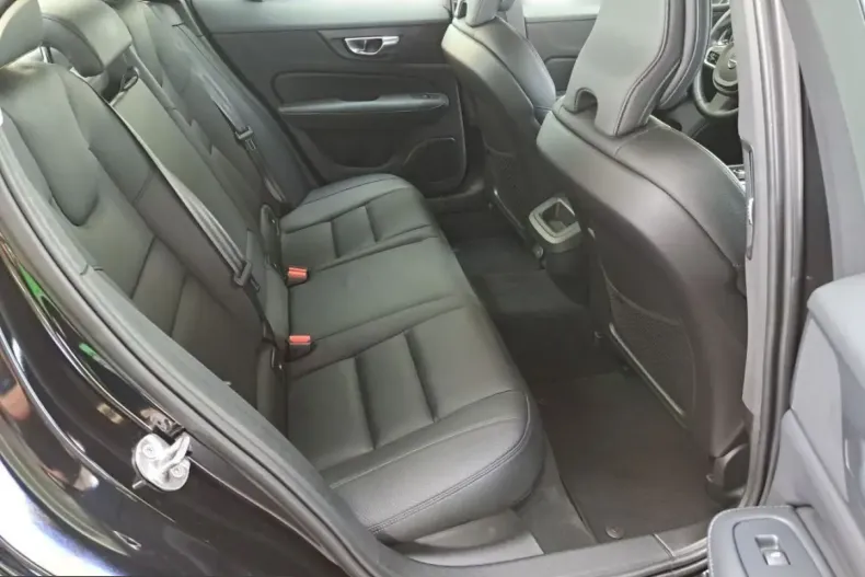 Volvo S60 din 2024 cu 13.532 km - oferta VOL253827 - foto 16