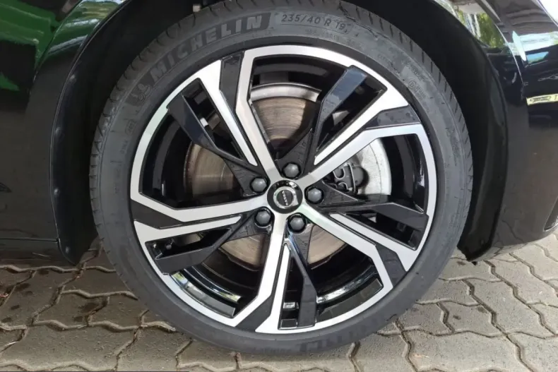 Volvo S60 din 2024 cu 13.532 km - oferta VOL253827 - foto 26