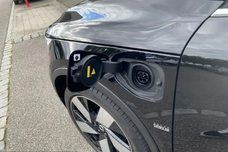 Volvo XC40 din 2022 cu 58.950 km - oferta VOL253840 - foto 7