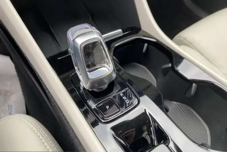 Volvo XC40 din 2022 cu 58.950 km - oferta VOL253840 - foto 21